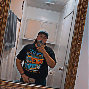 Meet your Posher, Elias